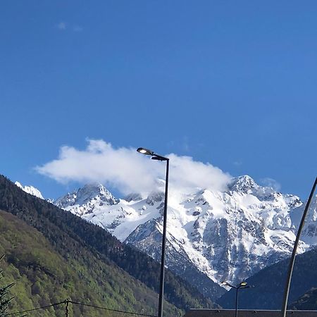 Appart T 3 Bagneres-De-Luchon Vue Montagne - Piscine Mi Juin Exterior photo